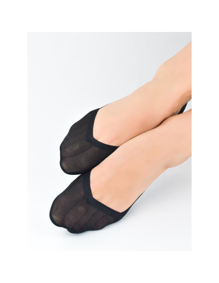 Noviti kojinės iki kauliukų