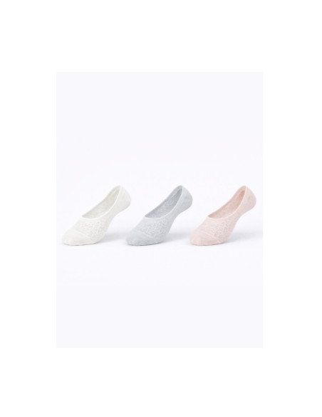 Noviti kojinės iki kauliukų