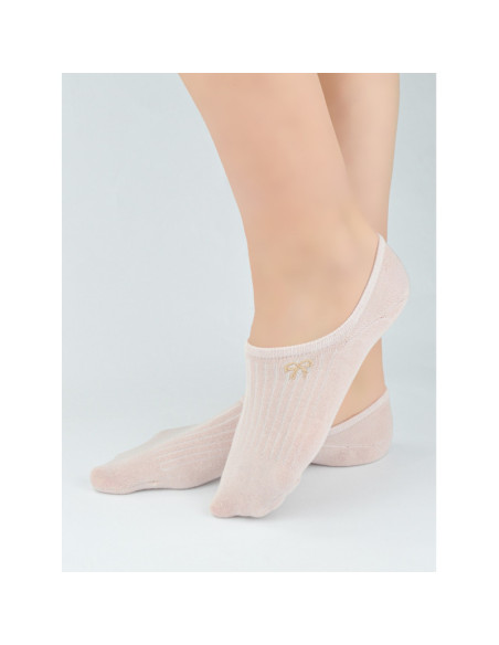 Noviti kojinės iki kauliukų