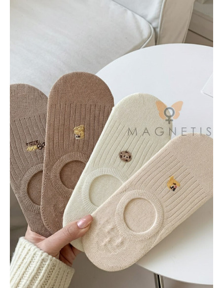 Magnetis kojinės iki kauliukų