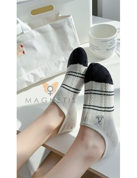 Magnetis kojinės iki kauliukų