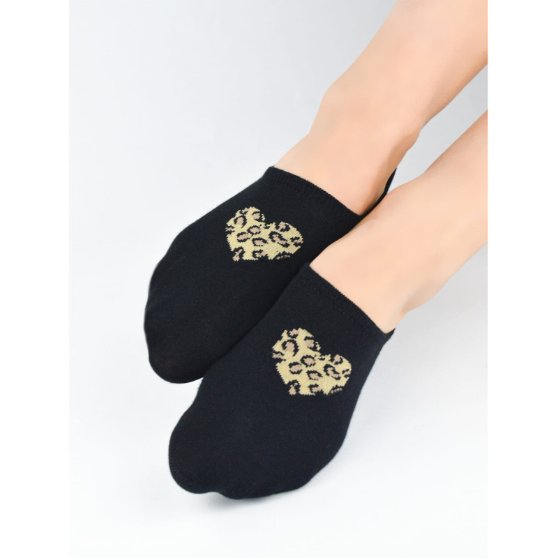 Noviti kojinės iki kauliukų