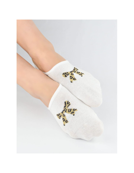 Noviti kojinės iki kauliukų