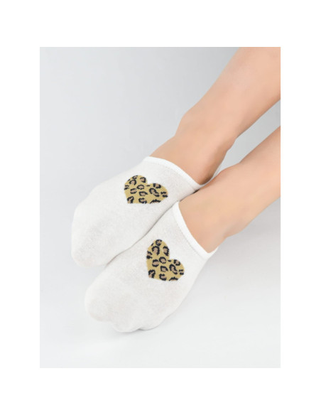 Noviti kojinės iki kauliukų