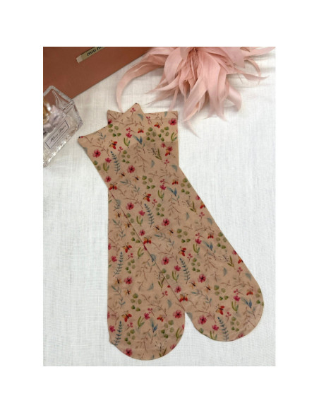 Magnetis moteriškos kojinės su likra