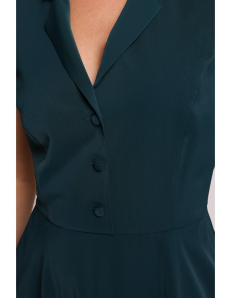 S409 Suknelė su atvira iškirpte - žalia