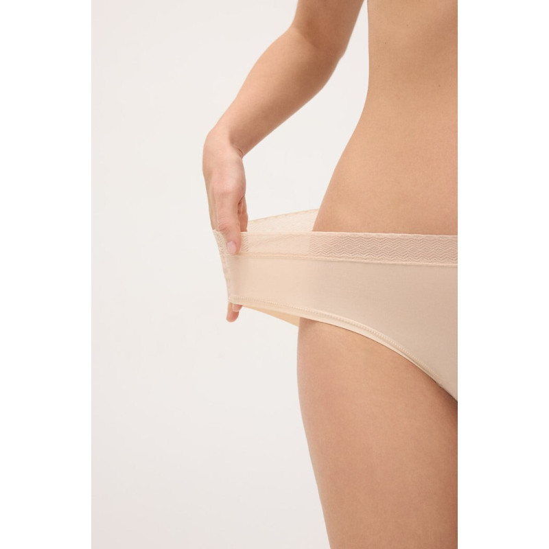 Ysabel Mora kelnaitės 2