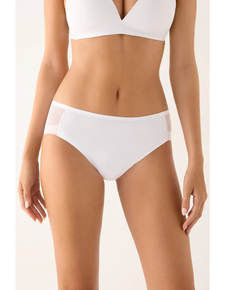 Ysabel Mora kelnaitės