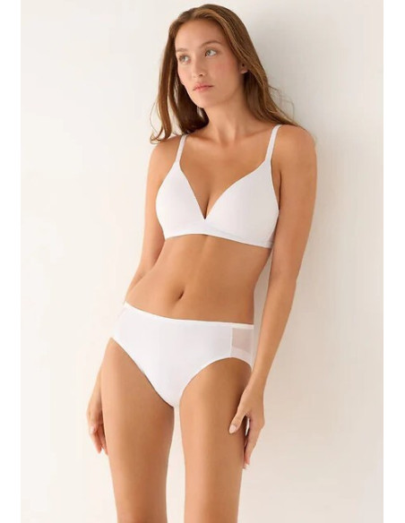 Ysabel Mora kelnaitės