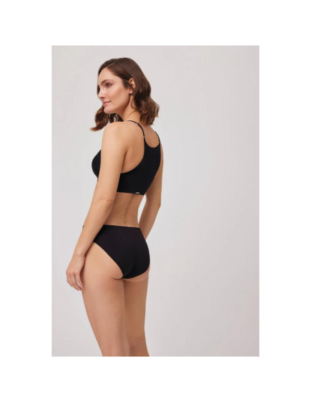 Ysabel Mora kelnaitės