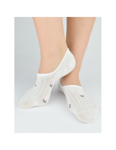 Noviti kojinės iki kauliukų