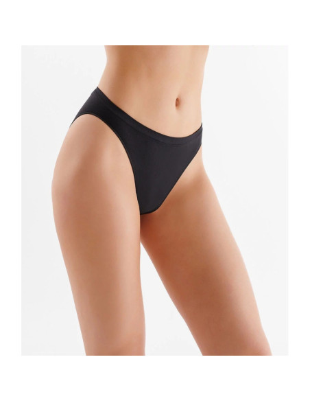 Gabriella besiūlės kelnaitės