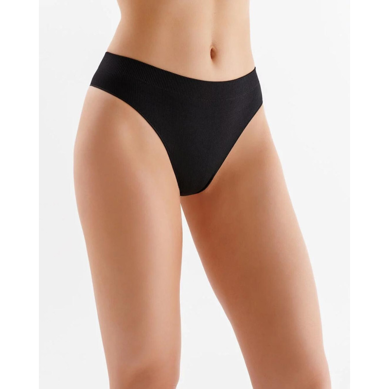 Gabriella besiūlės kelnaitės 2