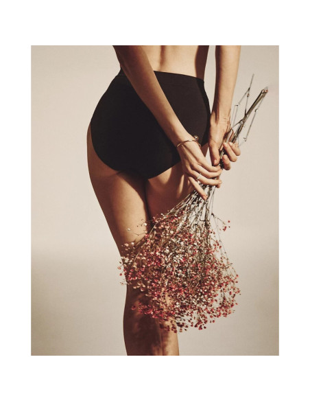 Gabriella besiūlės kelnaitės