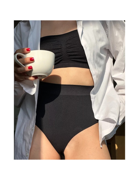 Gabriella besiūlės kelnaitės