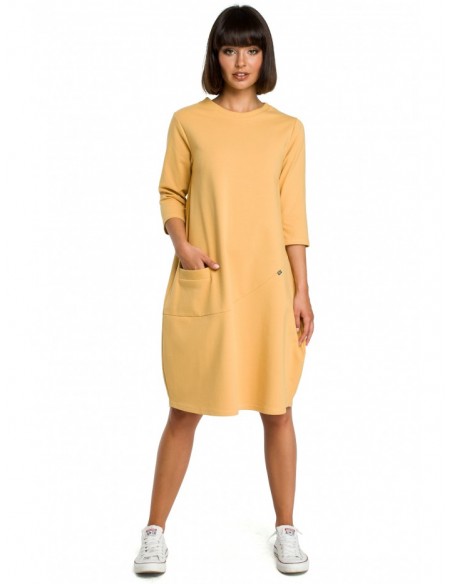 B083 Oversized dress with a front pocket - yellow