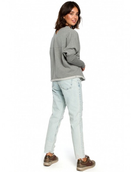 B094 Oversized top with a back V-neck - grey