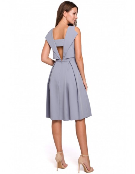 K005 Fit & flare dress with open back - dove grey