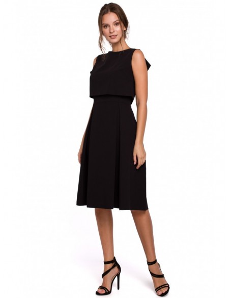 K005 Fit & flare dress with open back - black