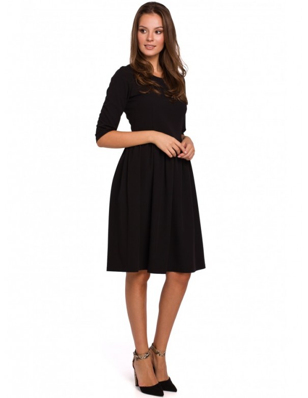 K010 Fit & flare dress with gathered waistline - black