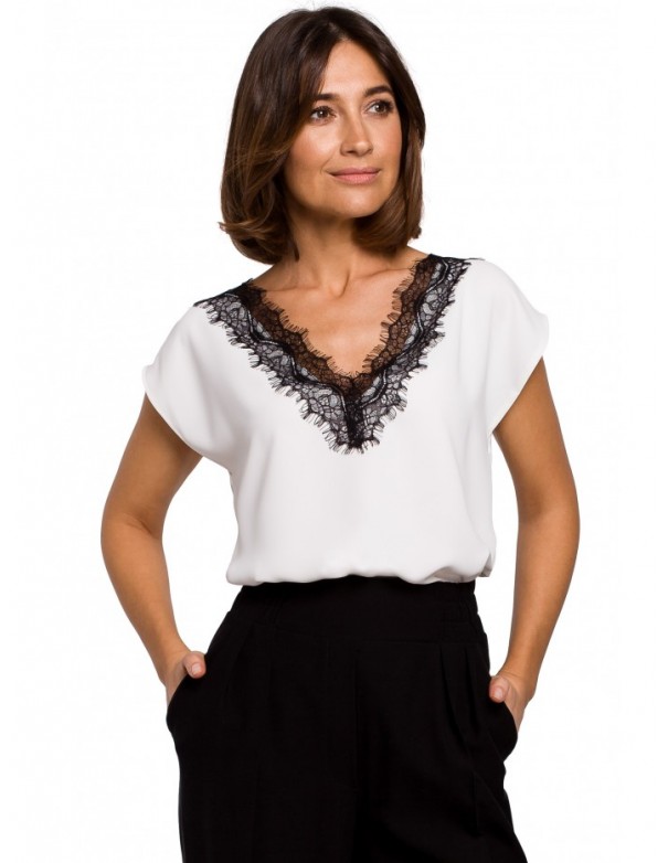 S206 Sleeveless top with lace neckline - ecru