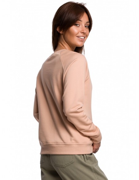 B167 Pullover top with a print in the front - beige
