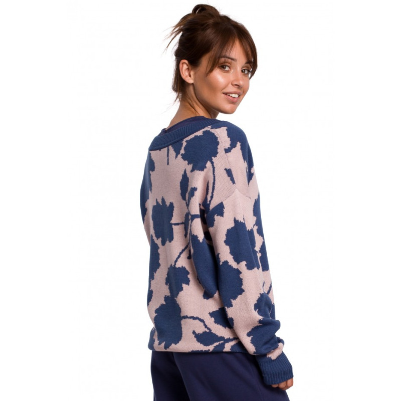 BK056 Floral pattern pullover v-neck sweater - model 2 2