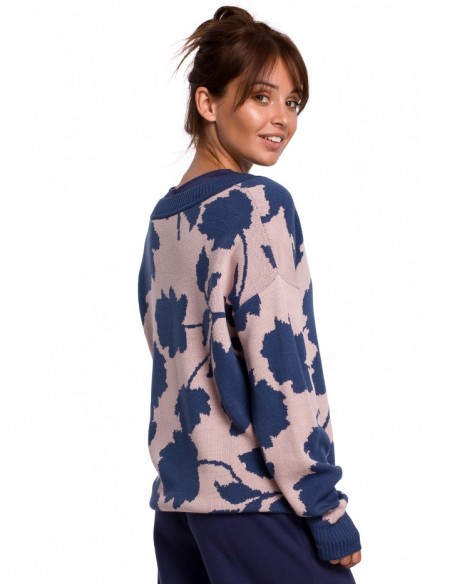 BK056 Floral pattern pullover v-neck sweater - model 2