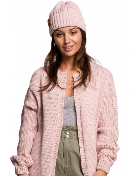 BK059 Ribbed knit beanie with a faux leather badge - pink