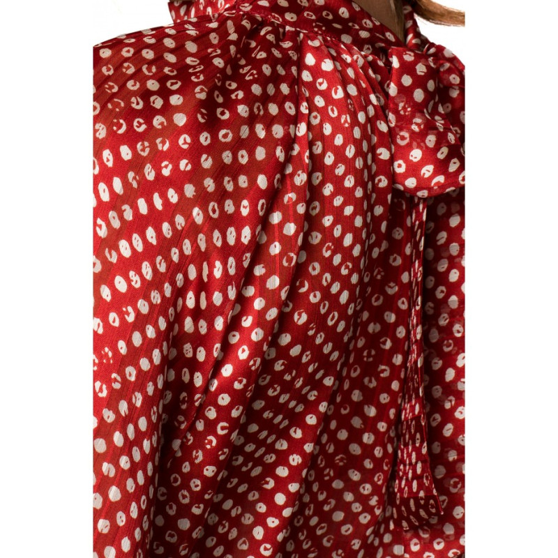 S235 Chiiffon blouse with a tie detail in the back - model 2 2