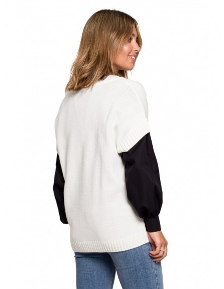 BK076 V-neck knit vest - ecru