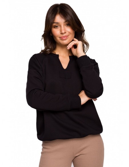 B225 Pullover top with V-neck - black