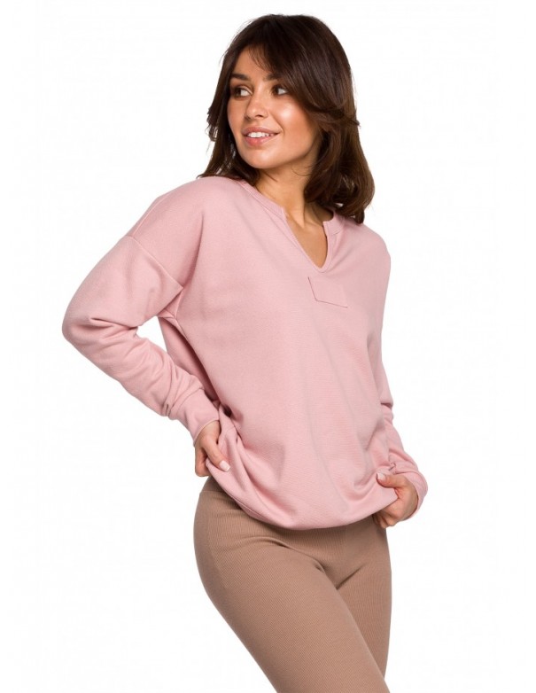 B225 Pullover top with V-neck - powder