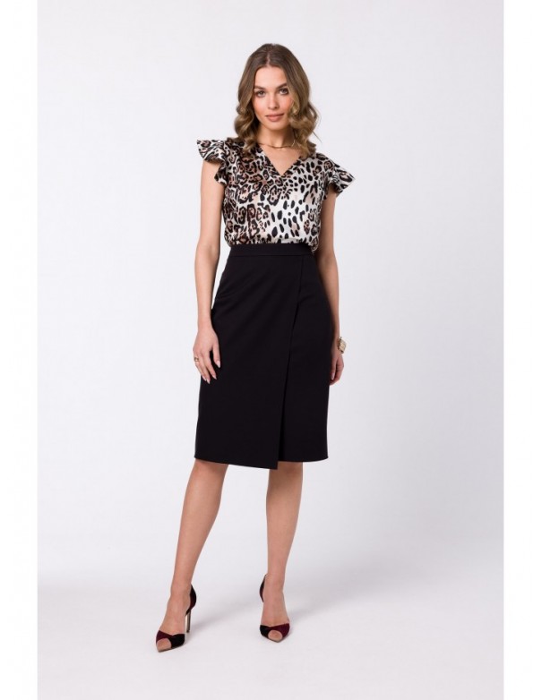 S343 A line skirt with a wrap detail - black