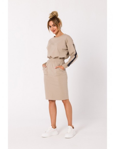 M728 Fitted skirt with patch pockets - beige