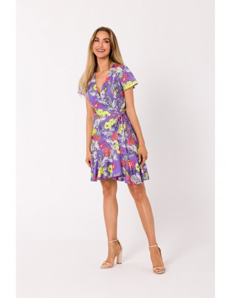 M738 Print wrap dress with a tie detail - model 2