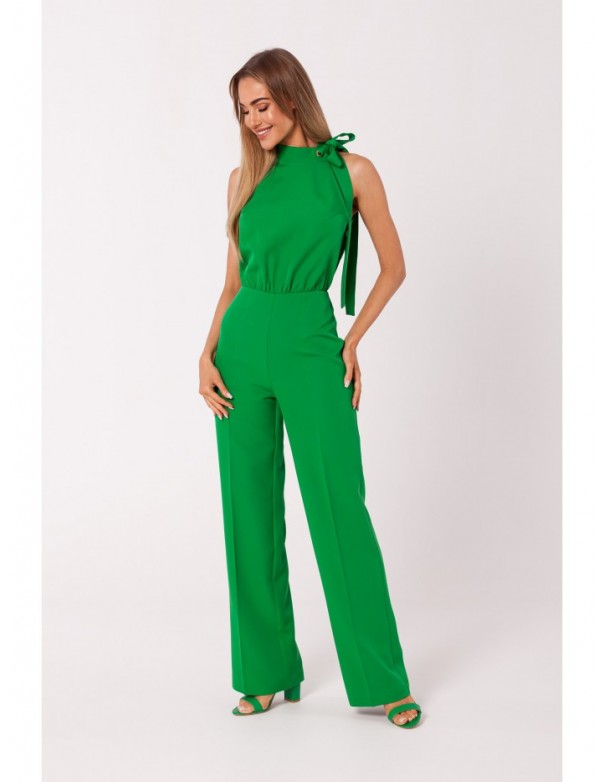 M746 Halter neck jumpsuit with a tie detail - green