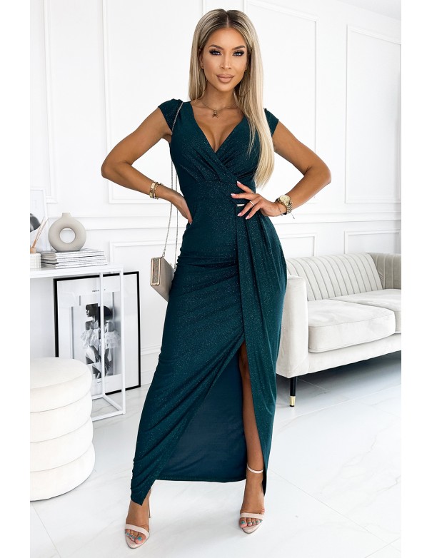  451-1 Shiny dress with short sleeves, neckline and a slit on the leg - green 