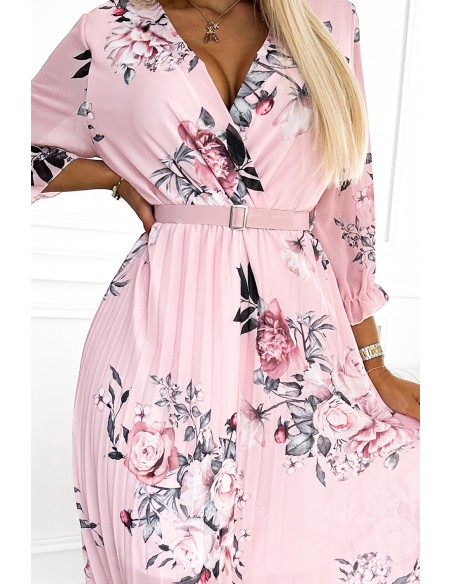  448-1 YUNA Pleated midi dress with a neckline and a belt - roses on a pastel pink background 