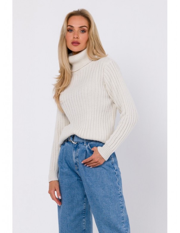 M771 Ribbed sweater with a high collar - ivory