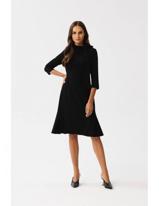 S346 Dress with a tie neck - black