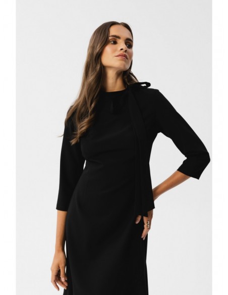 S346 Dress with a tie neck - black