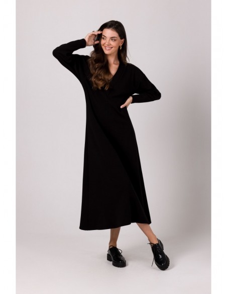 B267 Maxi dress with deep V neck - black