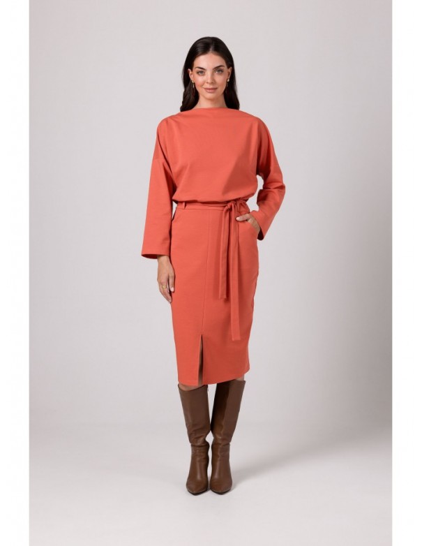 B269 Mid lenght dress with bloused top - brick red