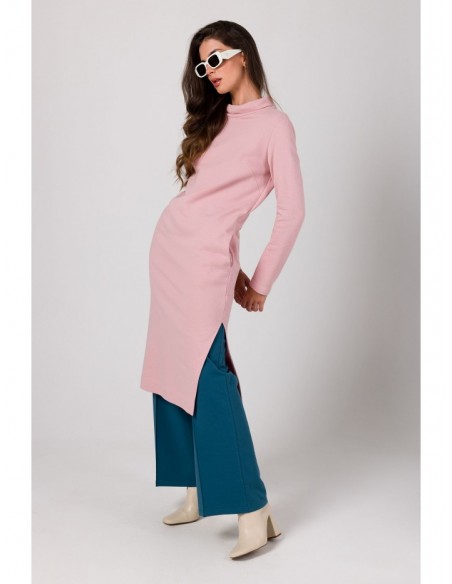 B274 Mid lenght dress with turtle neck - powder