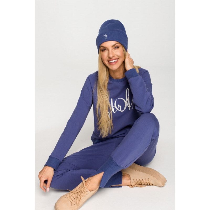 M709 Ribbed beanie with embroidery - indigo 2