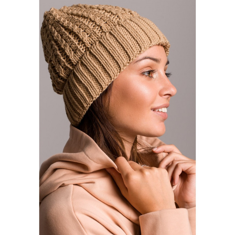 BK057 Cable knit beanie - camel 2