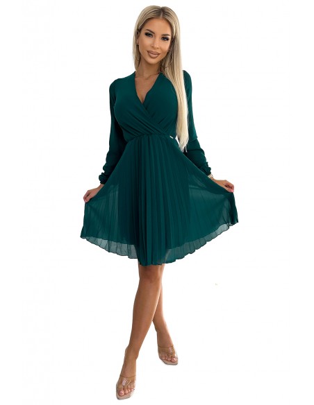  313-14 ISABELLE Pleated chiffon dress with a neckline - green 