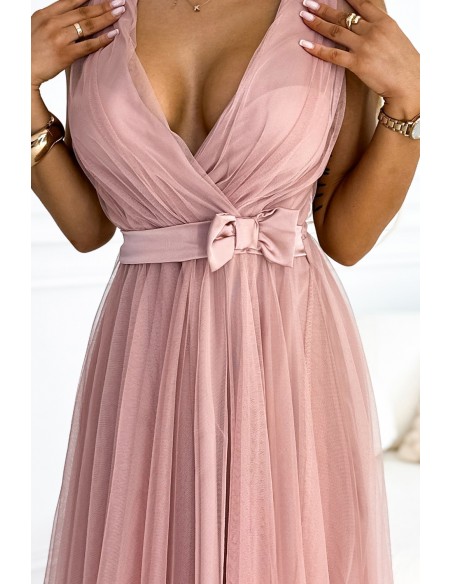  523-1 Tulle dress with a neckline and bow - dirty pink 