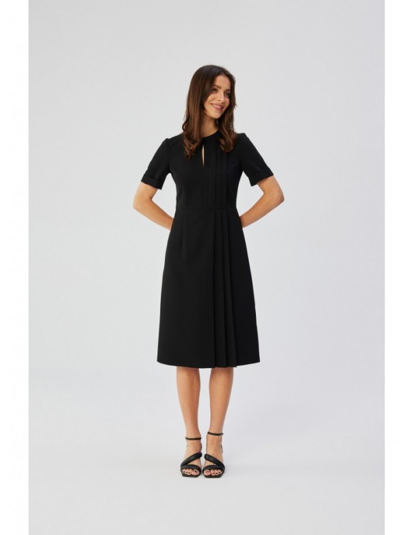 S361 Shift dress with pleats on the side - black